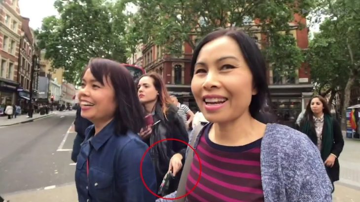 【衝撃映像】ロンドンで起きた美人スリ集団の犯行の瞬間